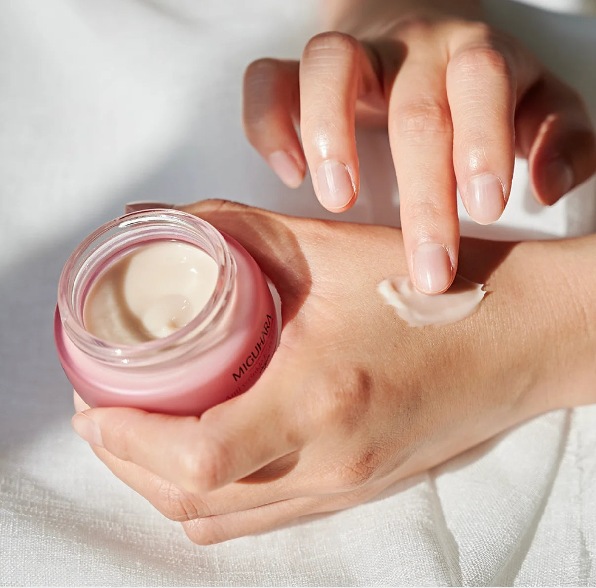 MIGUHARA Anti-Wrinkle Effect priešraušklinis veido kremas, 50ml.